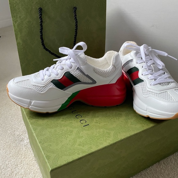 SOLD **BRAND NEW GUCCI SNEAKERS** - Picture 5 of 10